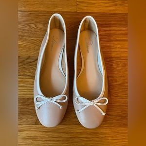Delman Soft Leather Ballet Flats With Bow In Nude/White US Size 9.5